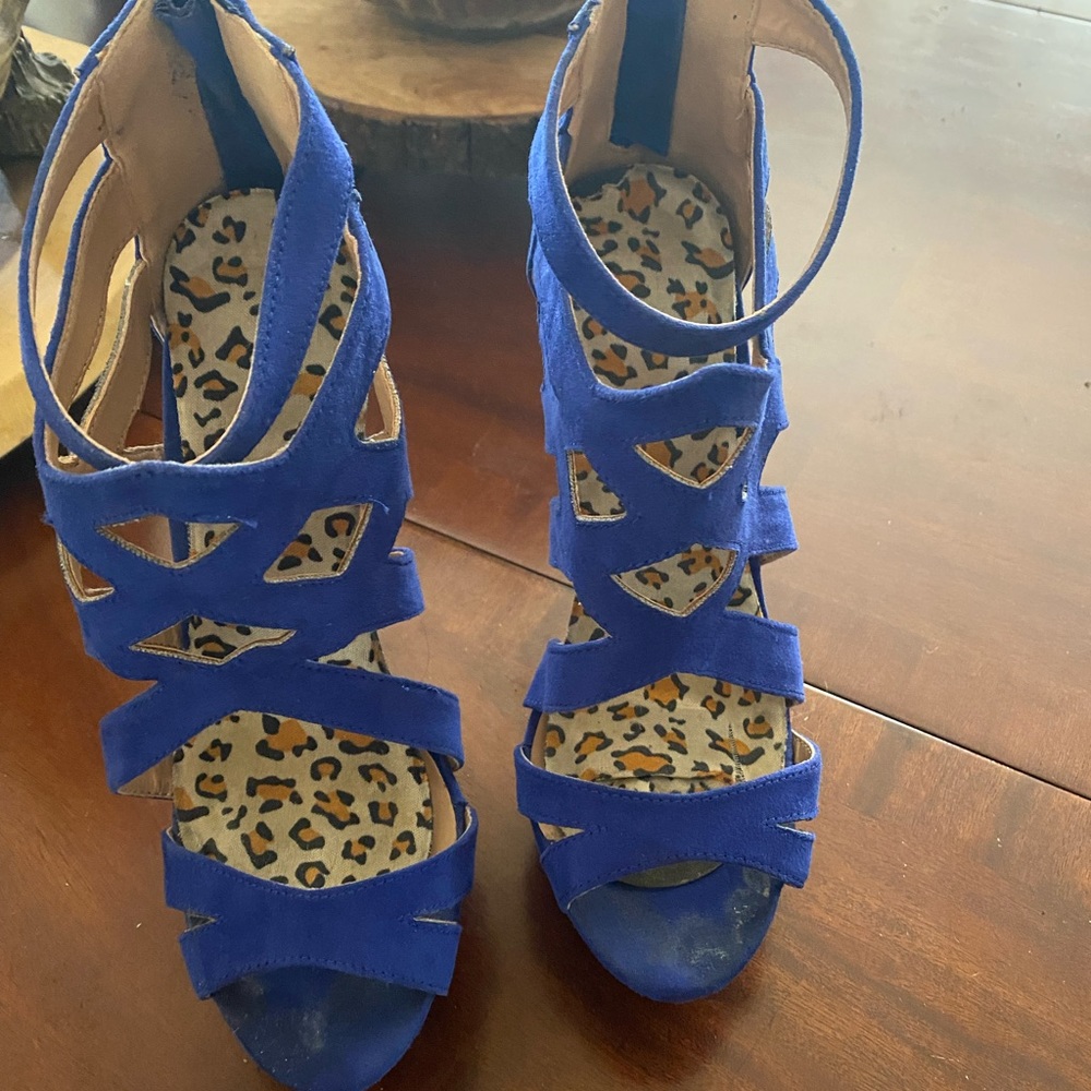 Sexy platform blue suede shoes size 6